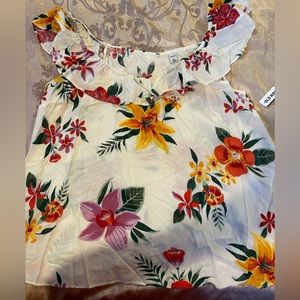 Old Navy Summer Top with flower pattern.